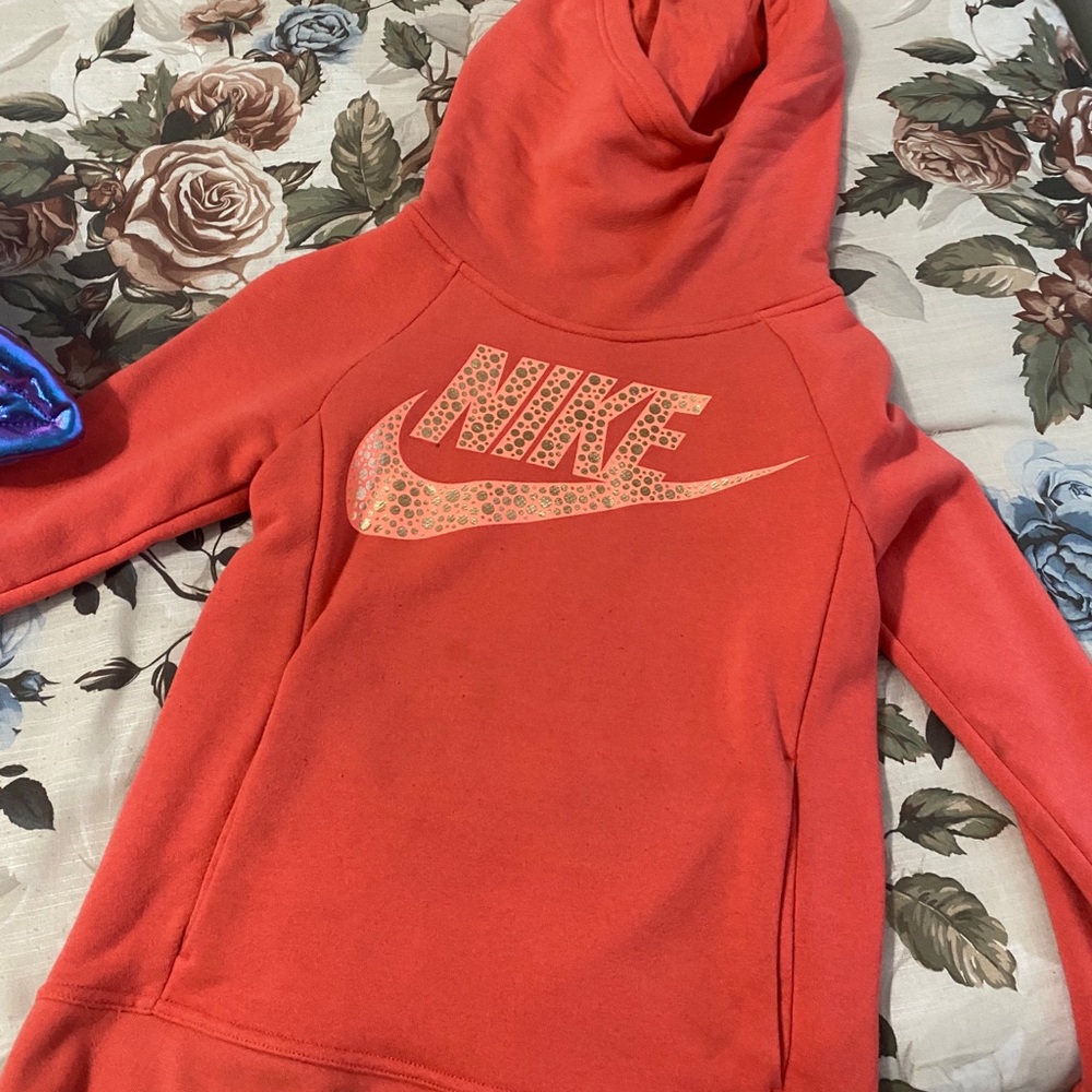 Like new Girls Nike Sweater Size M